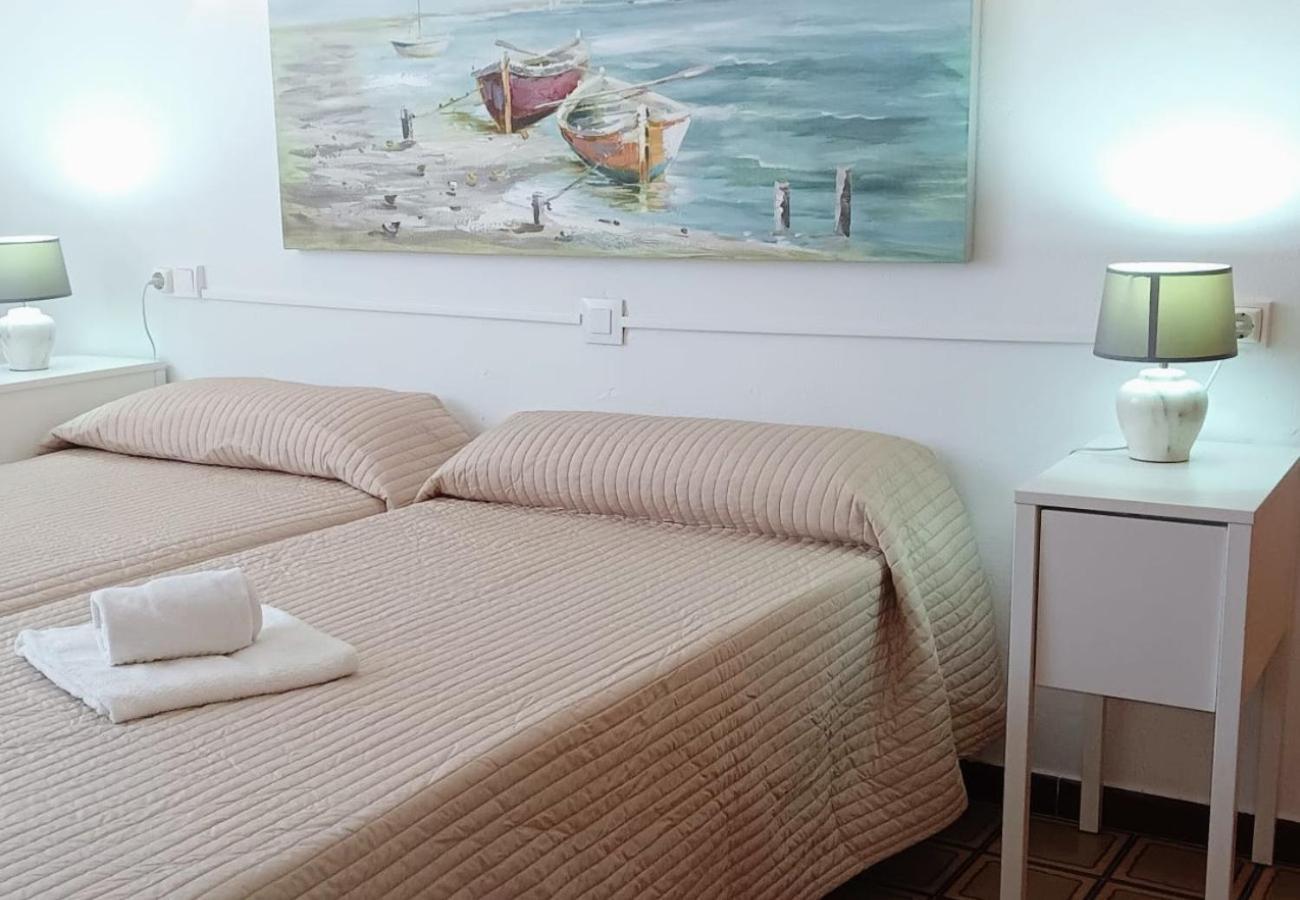Apartamentos Antonia Cala Ratjada  Bagian luar foto
