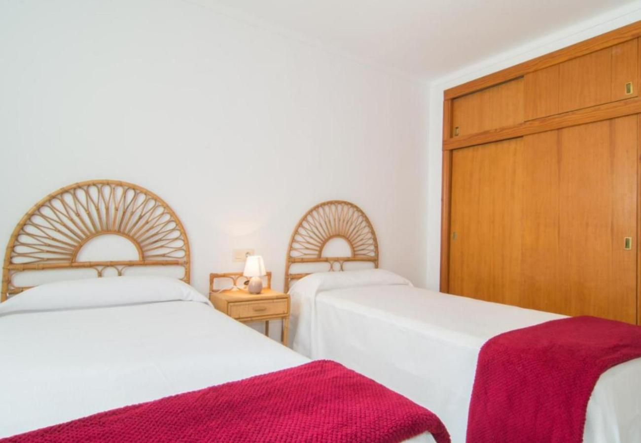 Apartamentos Antonia Cala Ratjada  Bagian luar foto