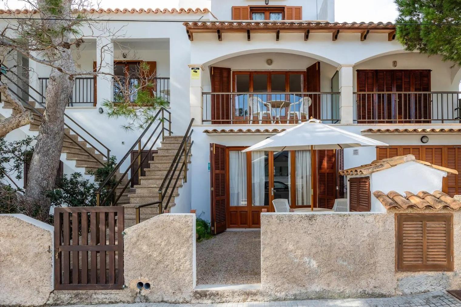 Apartamentos Antonia Cala Ratjada  Bagian luar foto